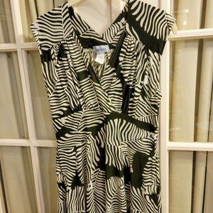 Karina Dresses Nora S/M Green Paradise Palm